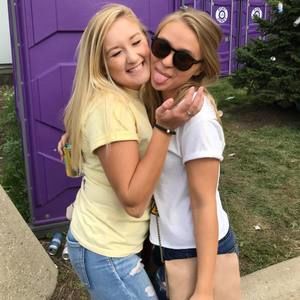 Meet your Posher, Taylor